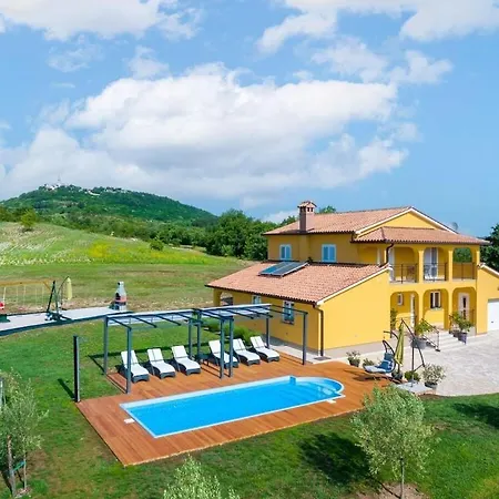 Cosy In Villa *